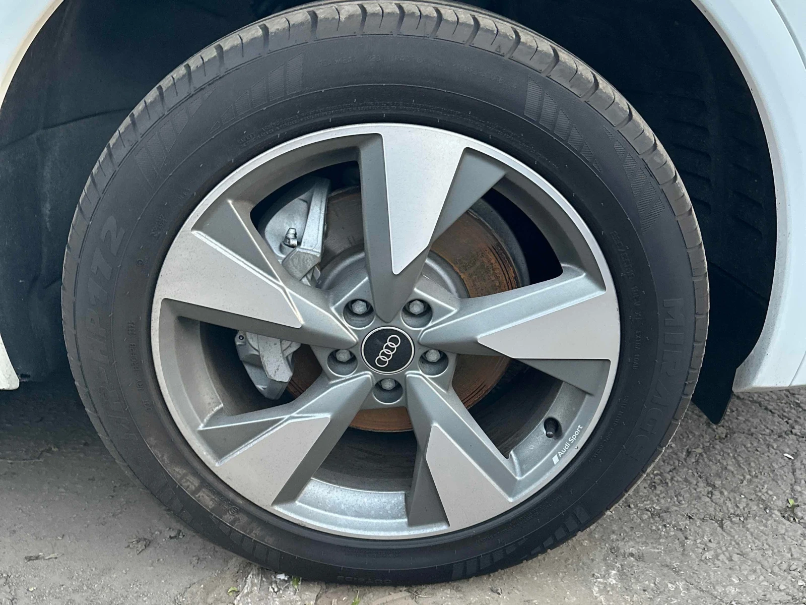 Audi Q5 * Komfort * CARFAX * , снимка 7 - Автомобили и джипове - 56005965