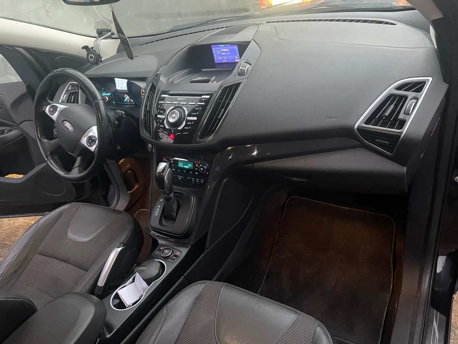 Ford Kuga Titanium, снимка 9 - Автомобили и джипове - 56079905