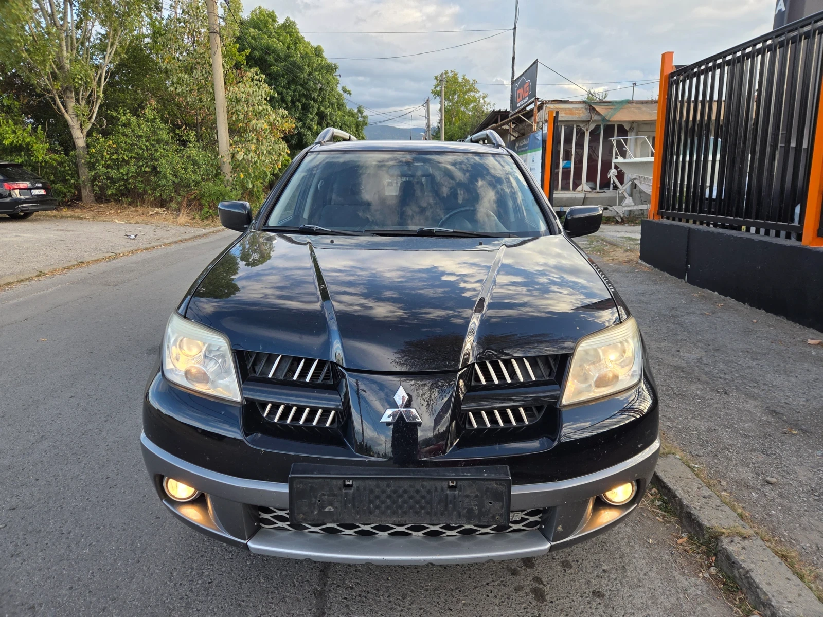 Mitsubishi Outlander 2, 000 EURO4 , снимка 2 - Автомобили и джипове - 56218638