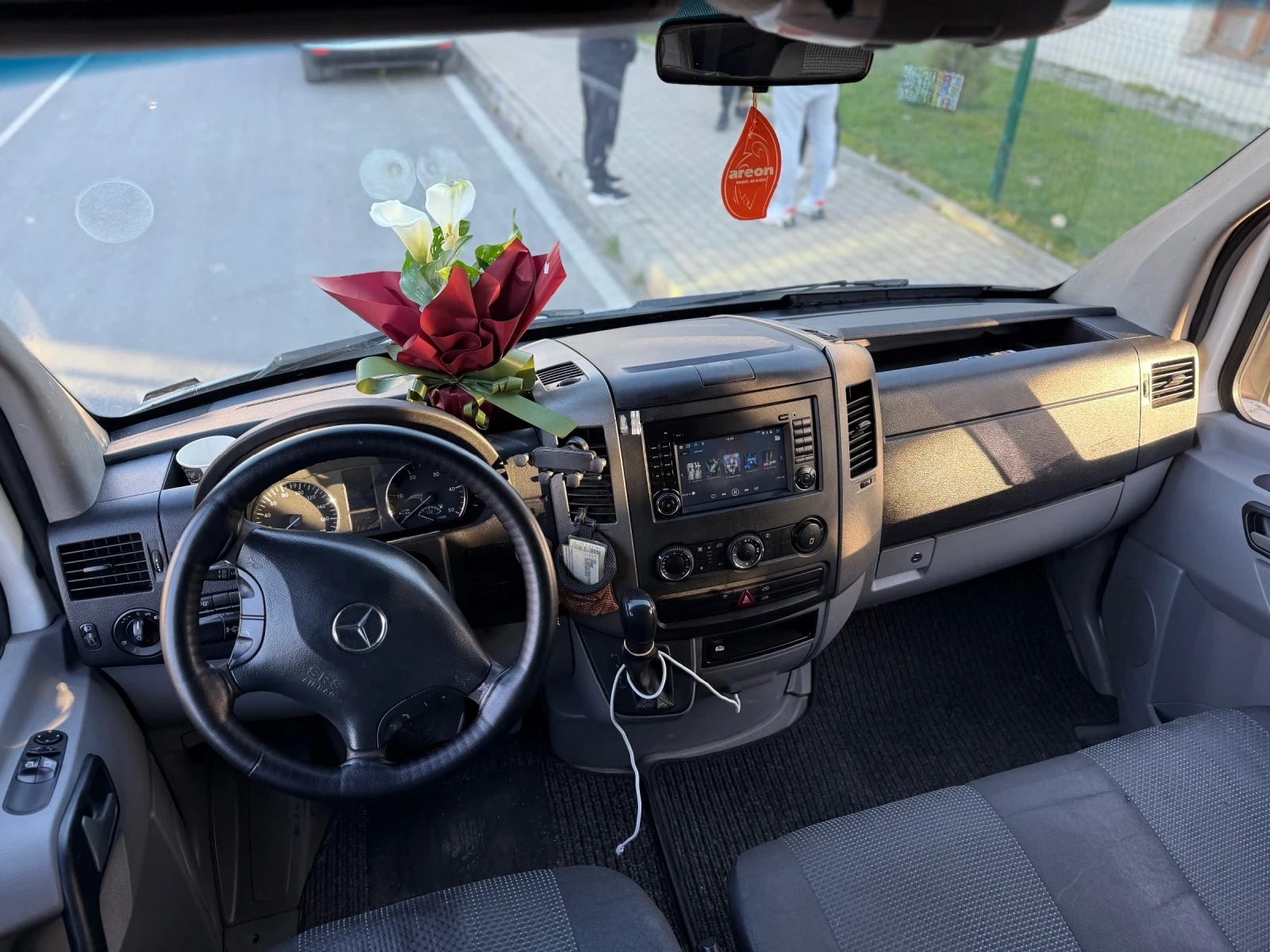 Mercedes-Benz Sprinter 319, снимка 6 - Бусове и автобуси - 53787050