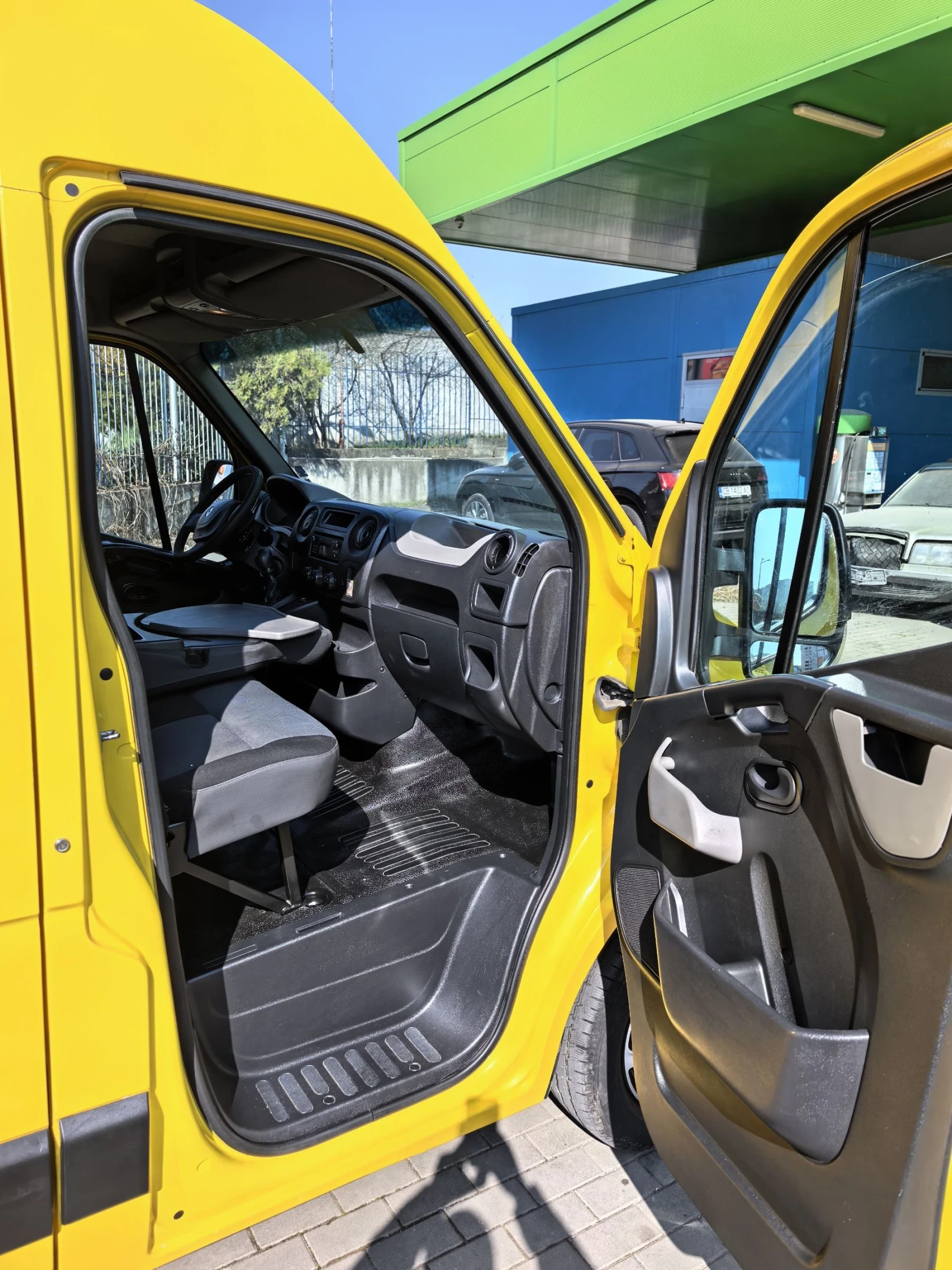 Renault Master 2.3 dCi, снимка 9 - Бусове и автобуси - 53971504