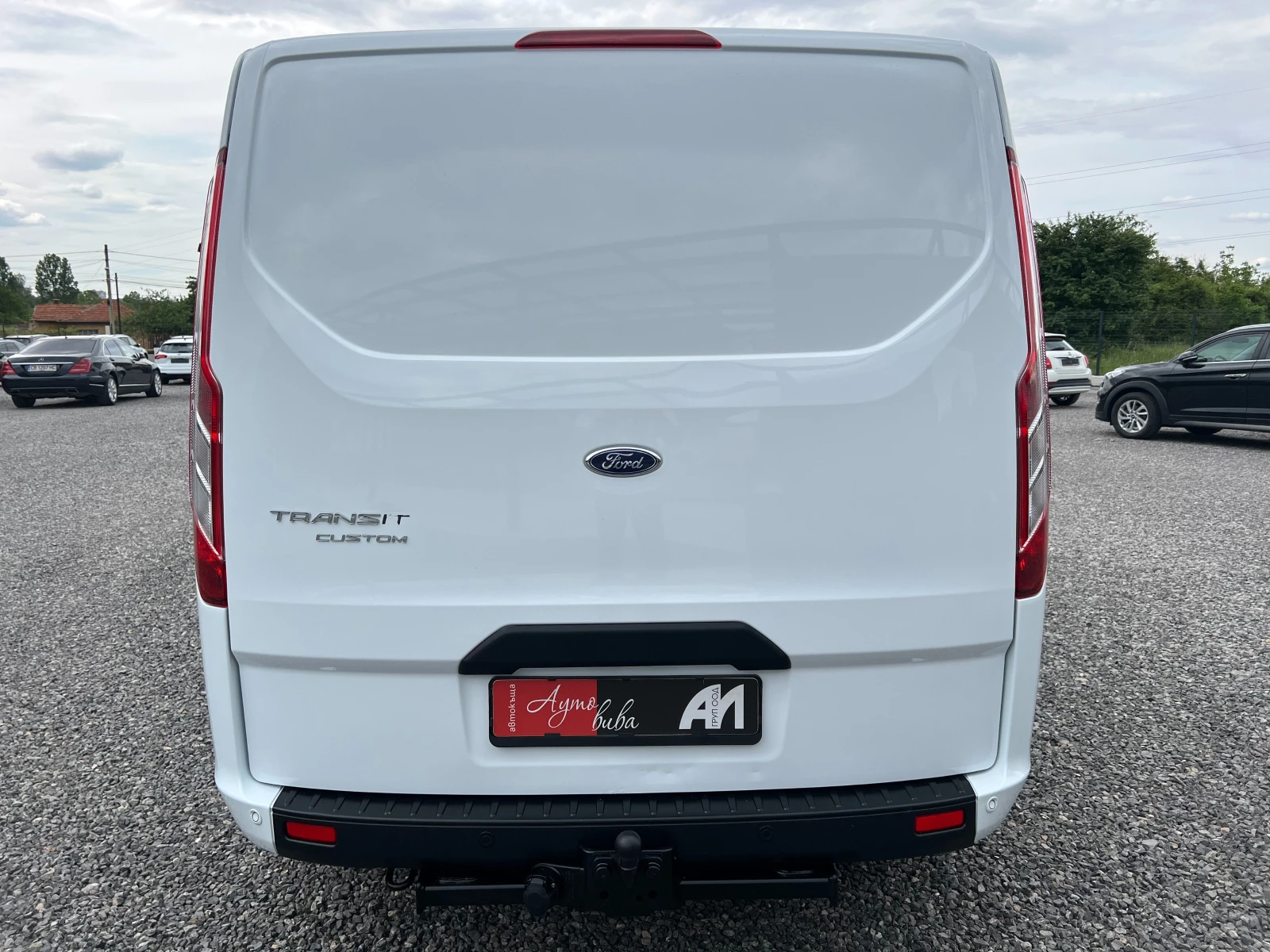 Ford Transit Custom 2.0TDCi ДВЕ СТРАНИЧНИ ВРАТИ/Серв. история/175502км, снимка 4 - Бусове и автобуси - 54621886