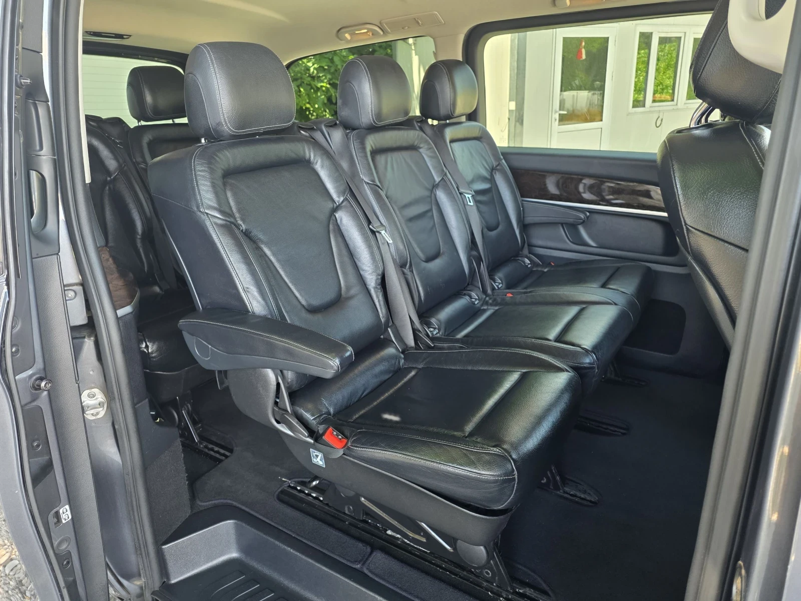 Mercedes-Benz V 250 2.5d 190k.c AMG, снимка 11 - Бусове и автобуси - 54852629