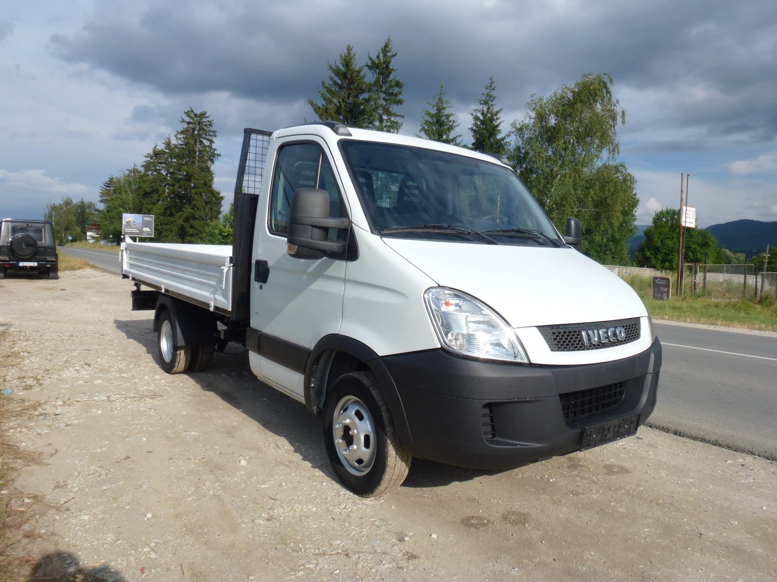 Iveco 35c18 3.5т. САМОСВАЛ , КЛИМА, снимка 6 - Бусове и автобуси - 54886049