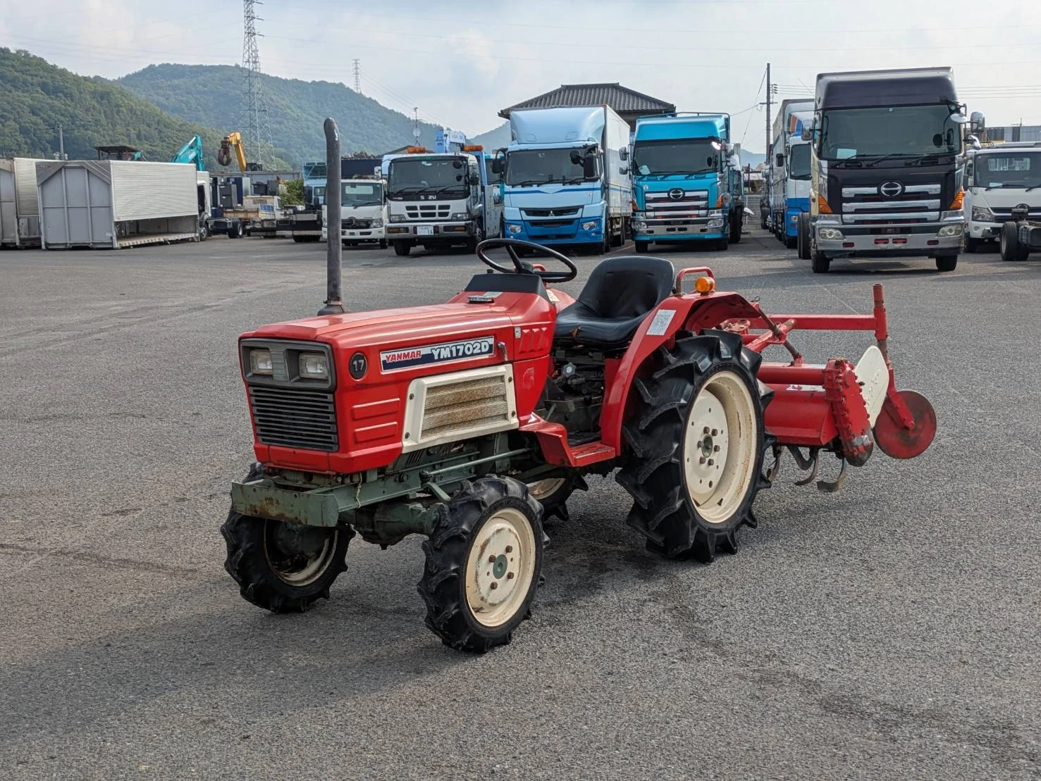 Трактор Yanmar YM1702D, снимка 1