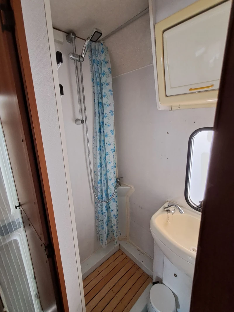 Кемпер Elnagh Фиат-Дукато 2, 5 TDI, снимка 10 - Каравани и кемпери - 51155764