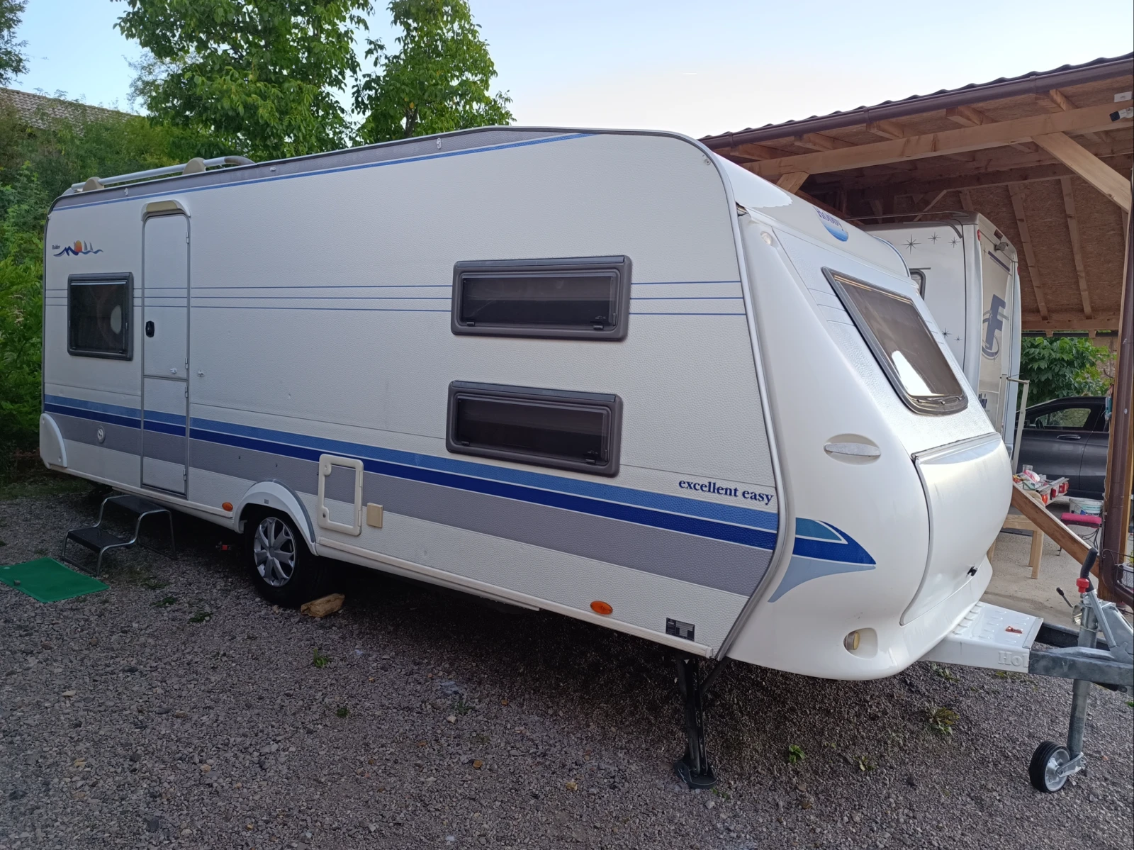 Каравана Hobby 560