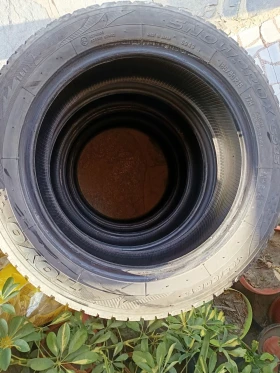 Гуми Зимни 165/60R15, снимка 5 - Гуми и джанти - 52872944