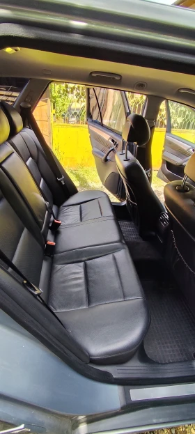 Mercedes-Benz C 320, снимка 10