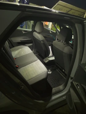 VW ID.3 Pro с каско, снимка 8