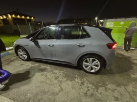 VW ID.3 Pro с каско, снимка 3