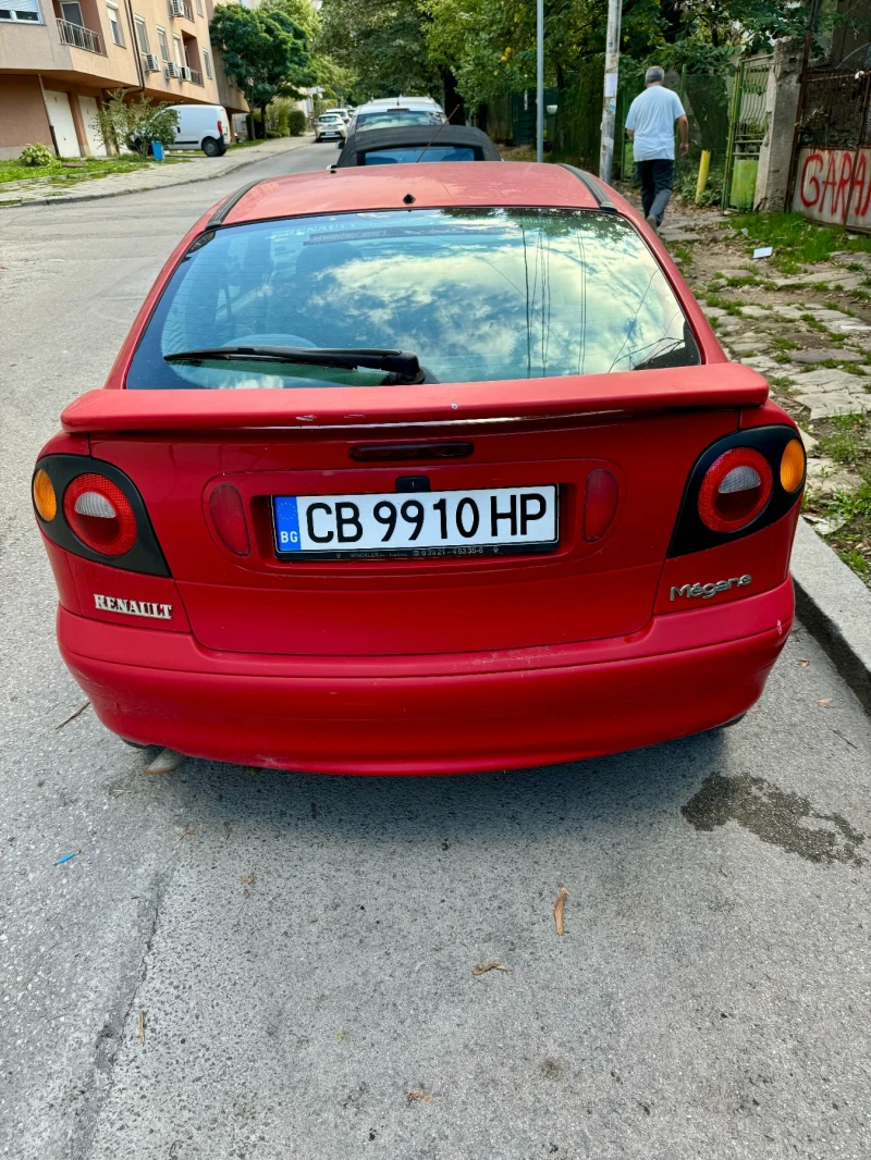 Renault Megane 1.6, снимка 3 - Автомобили и джипове - 47524185