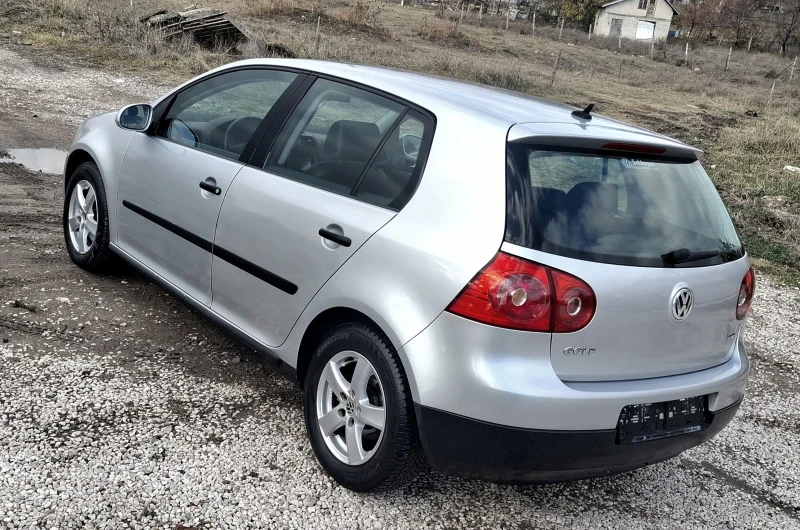 VW Golf 1.9 TDI, снимка 4 - Автомобили и джипове - 47996272