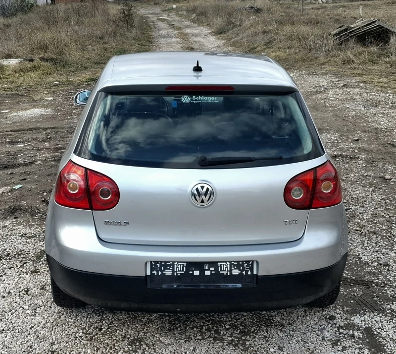 VW Golf 1.9 TDI, снимка 6 - Автомобили и джипове - 47996272