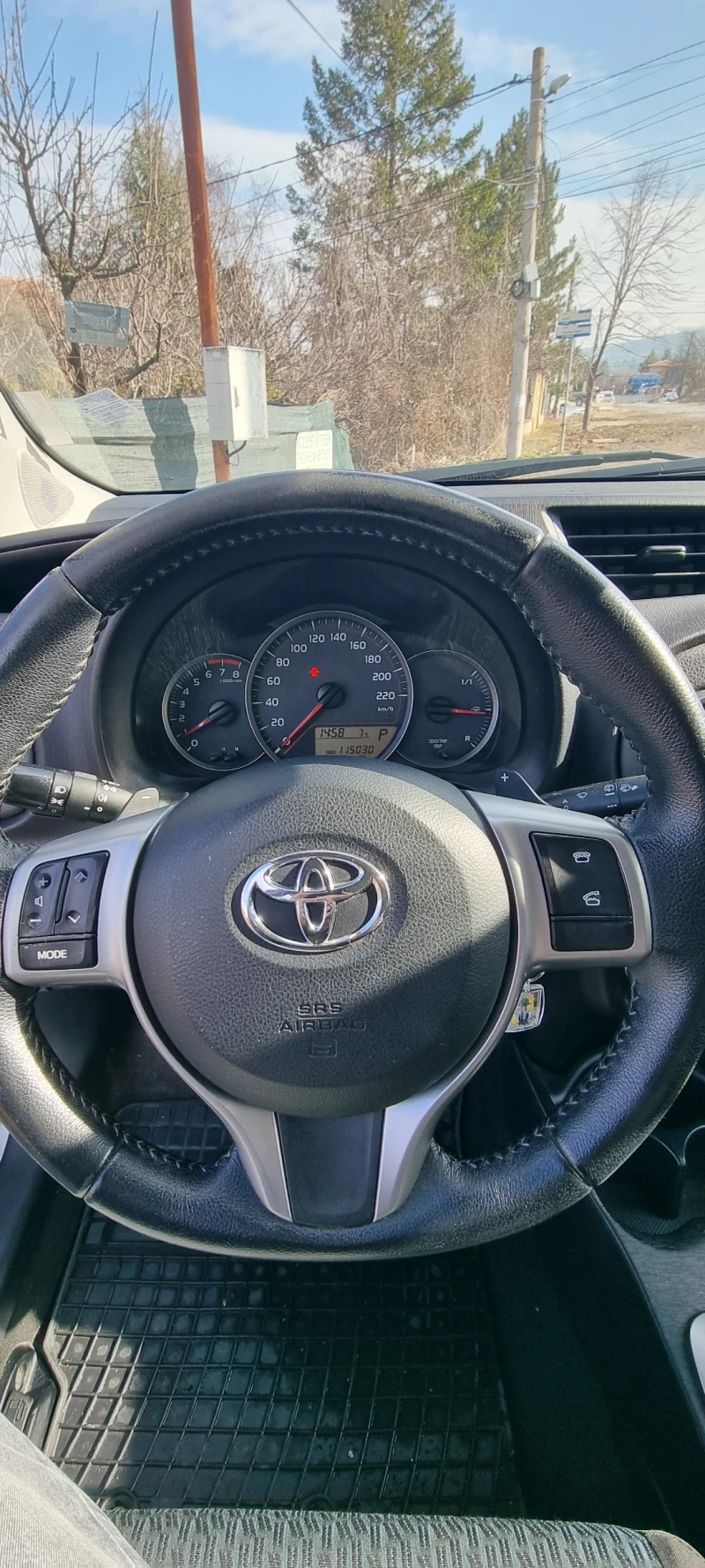 Toyota Yaris, снимка 5 - Автомобили и джипове - 49541234