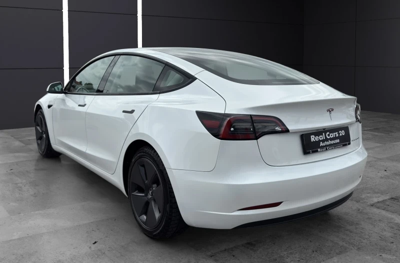Tesla Model 3 Long Range* AWD* NAVI* LED* KEYLESS* PANO* , снимка 4 - Автомобили и джипове - 50606405