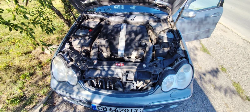 Mercedes-Benz C 320, снимка 8 - Автомобили и джипове - 52045518