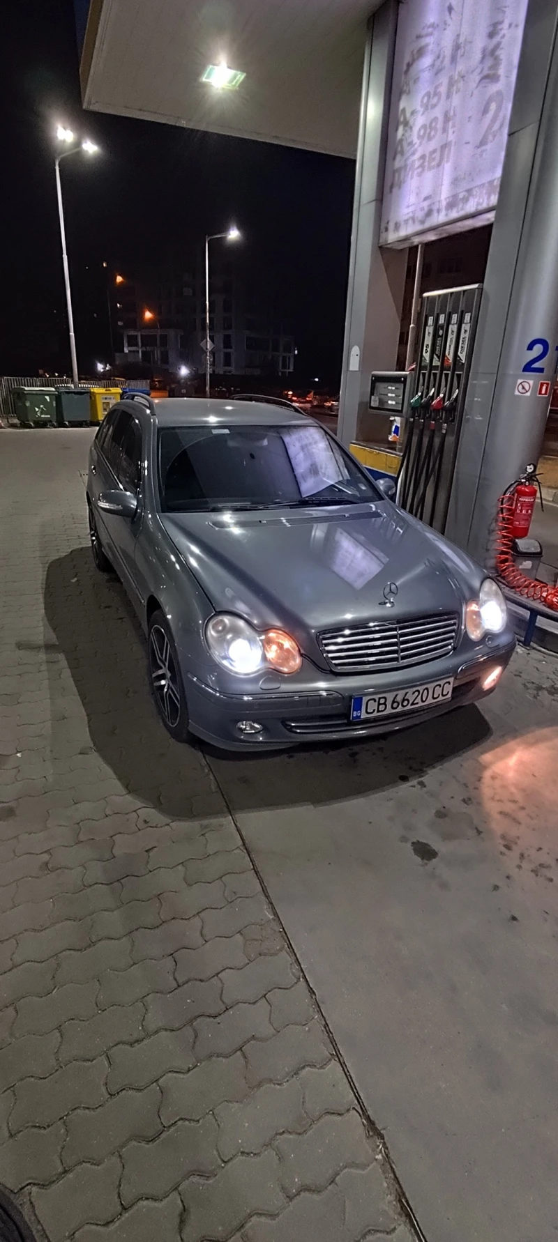 Mercedes-Benz C 320, снимка 2 - Автомобили и джипове - 52045518