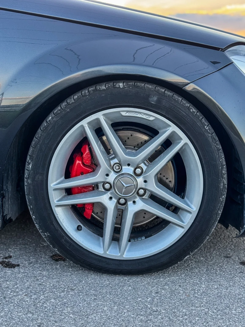 Mercedes-Benz C 220 4 MATIC AMG, снимка 15 - Автомобили и джипове - 51549419