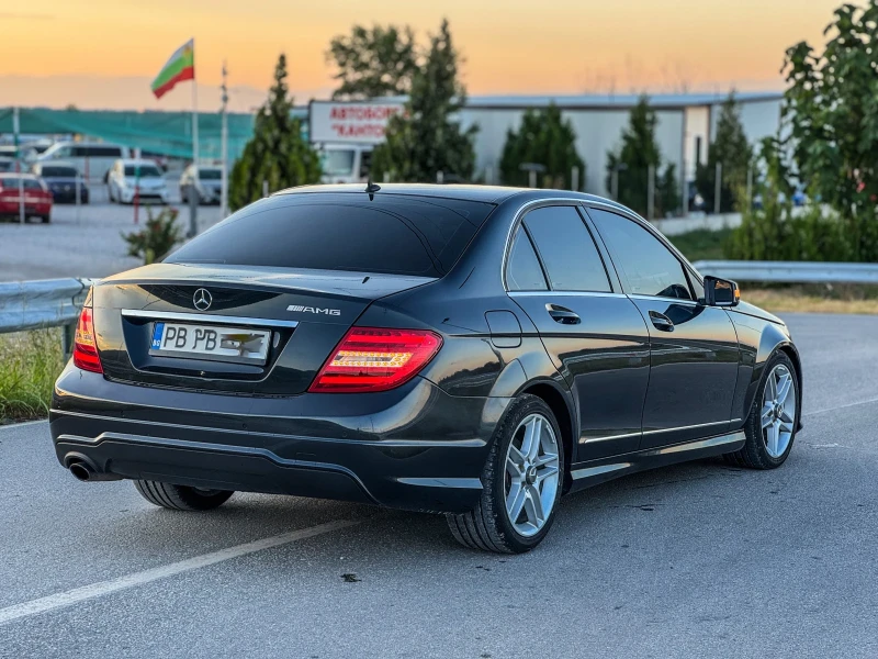 Mercedes-Benz C 220 4 MATIC AMG, снимка 4 - Автомобили и джипове - 51549419