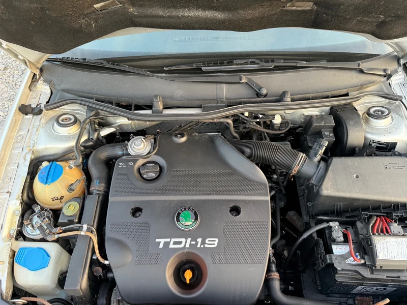 Skoda Octavia 1.9TDI-90PS-КЛИМАТРОНИК, снимка 15 - Автомобили и джипове - 51620366