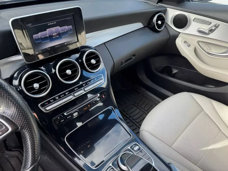 Mercedes-Benz C 300 4MATIC AMG* KEYLESS* ПОДГРЕВ* КАМЕРА* МЪРТВА ТОЧКА, снимка 6 - Автомобили и джипове - 52565132