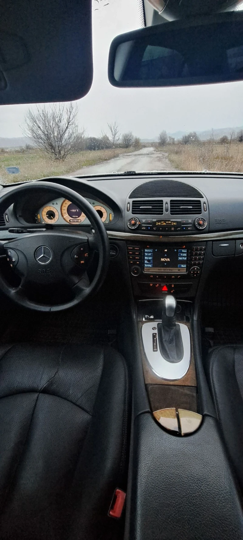 Mercedes-Benz E 270, снимка 8 - Автомобили и джипове - 52586516