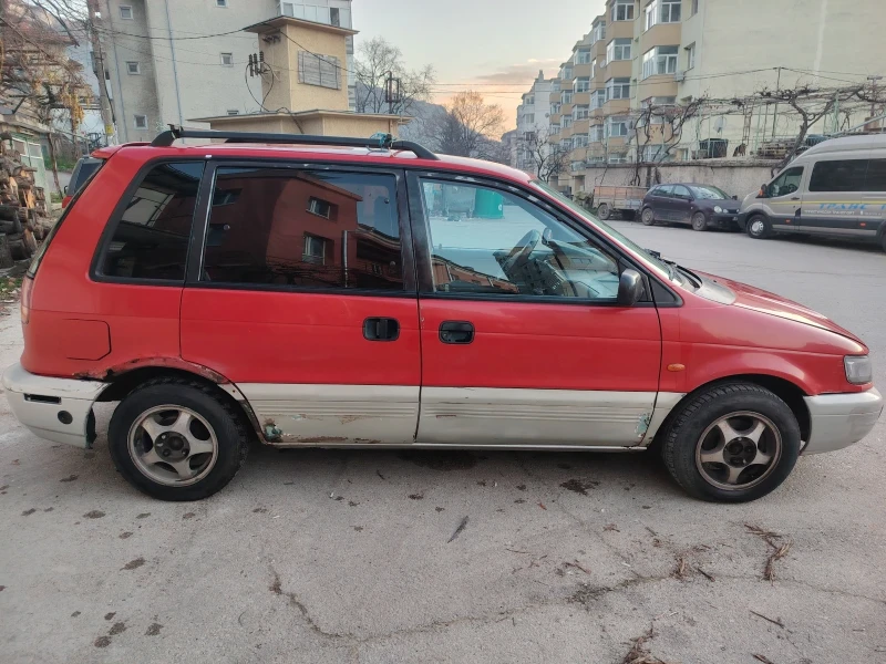 Mitsubishi Space runner, снимка 2 - Автомобили и джипове - 52586683