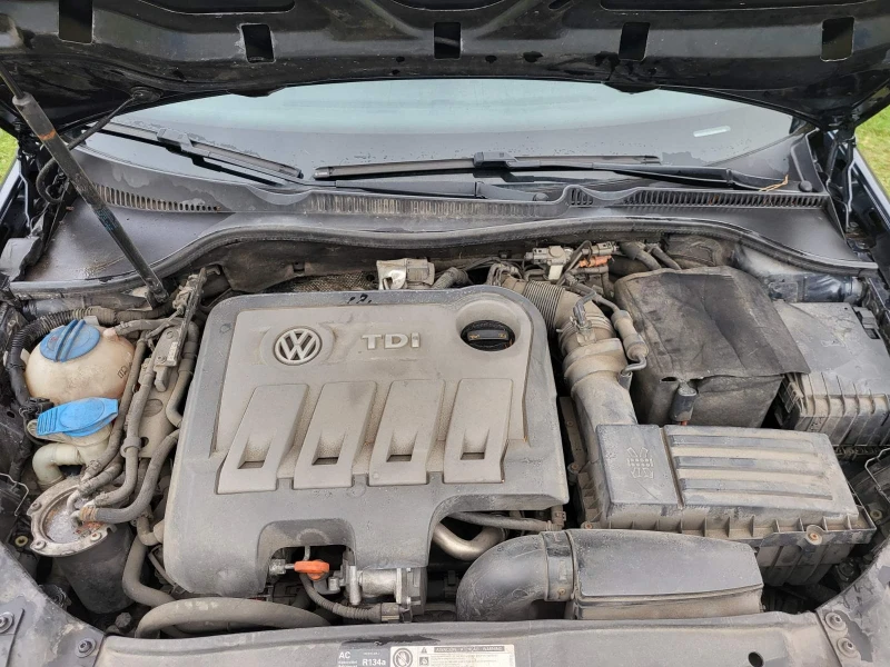 VW Golf R line 2.0 tdi, снимка 11 - Автомобили и джипове - 52643172