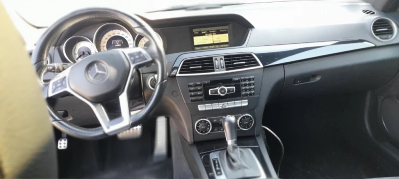 Mercedes-Benz C 250, снимка 3 - Автомобили и джипове - 52792479