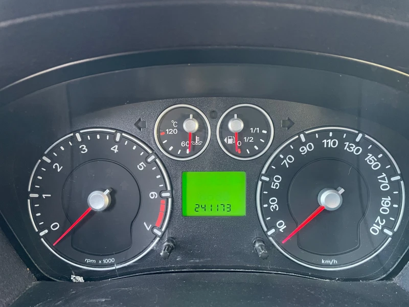 Ford Fusion, снимка 7 - Автомобили и джипове - 53093083