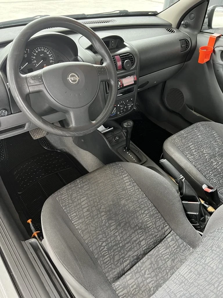 Opel Corsa 1.4 90, снимка 5 - Автомобили и джипове - 48332648