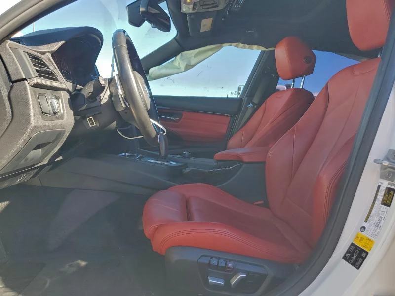 BMW 340 XI* CARFAX* Клип на мотор* Keyless* Кожа* Подгрев*, снимка 7 - Автомобили и джипове - 52868293