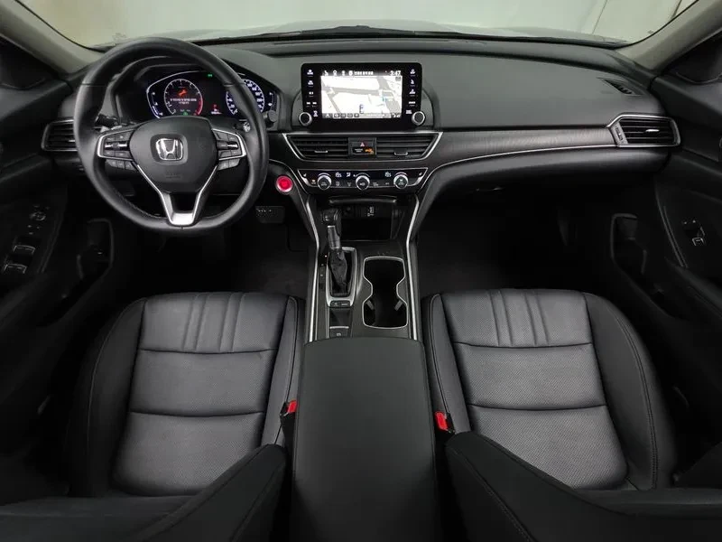 Honda Accord 1.5 Turbo, снимка 6 - Автомобили и джипове - 55948686