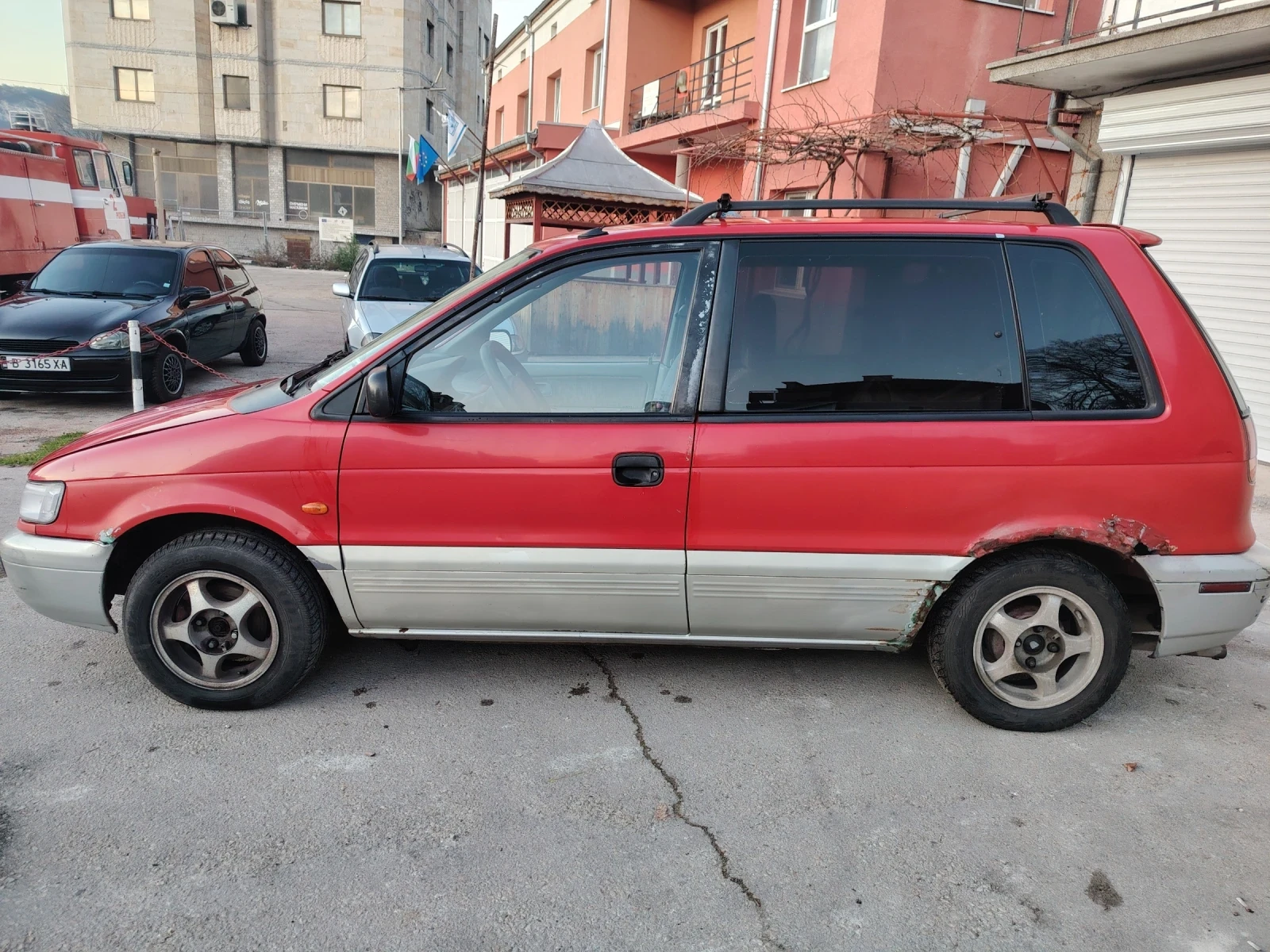 Mitsubishi Space runner, снимка 1