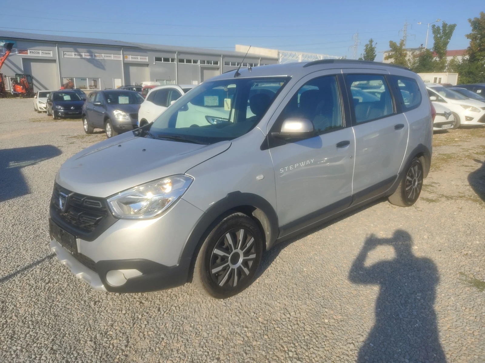 Dacia Lodgy 1.5DCi/STEPWAY/7 МЕСТА/NAVi/EURO 6/110K.C./ - изображение 3