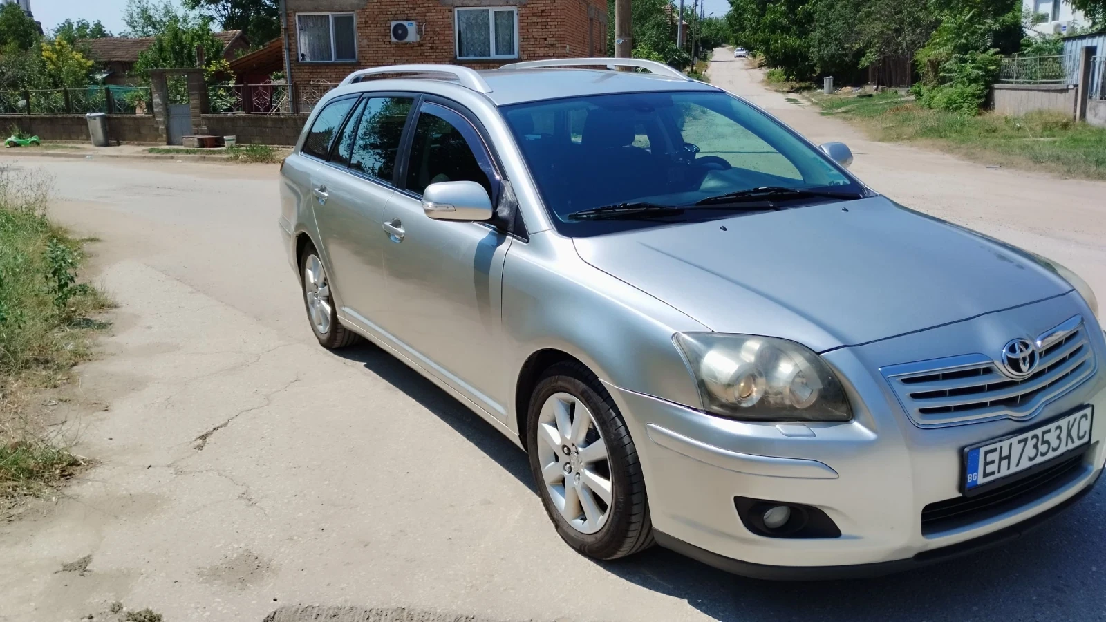 Toyota Avensis 2.0 126к.с. - изображение 2