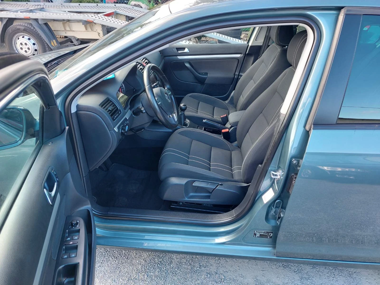 VW Jetta 1.4, вер.мотор, 6ск | Mobile.bg — изображение 11