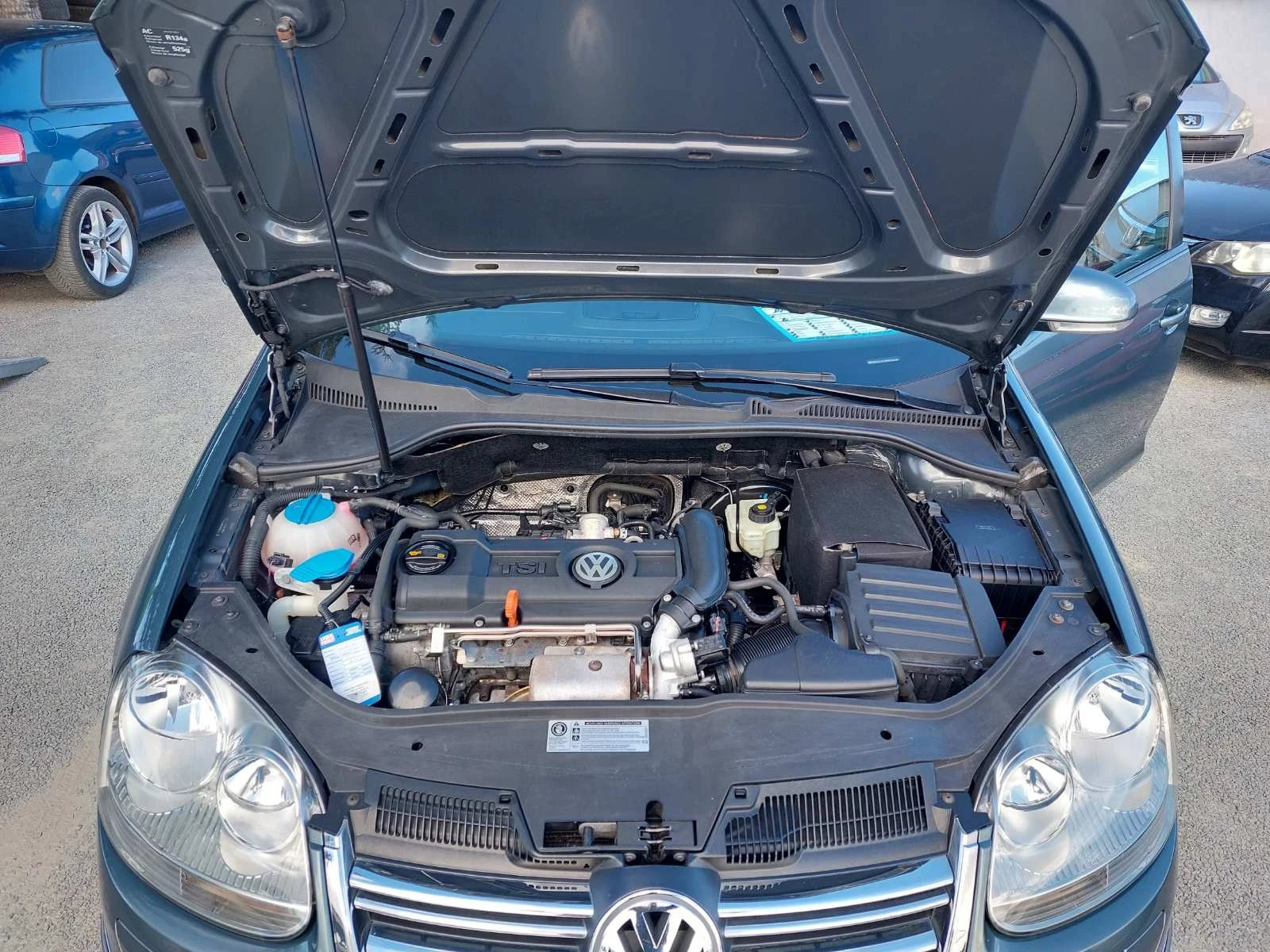 VW Jetta 1.4, вер.мотор, 6ск | Mobile.bg — изображение 12