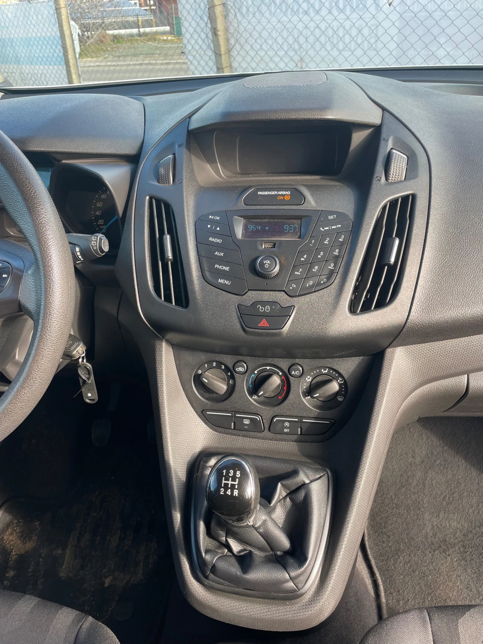 Ford Connect 1.6 TDCI - изображение 10