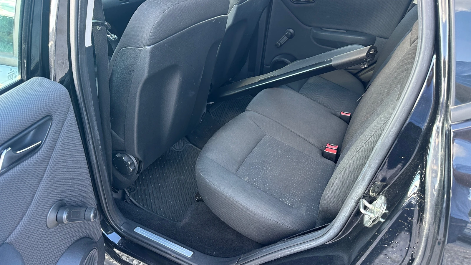 Mercedes-Benz A 180 2.0cdi- kлиматик евро 5 - изображение 7