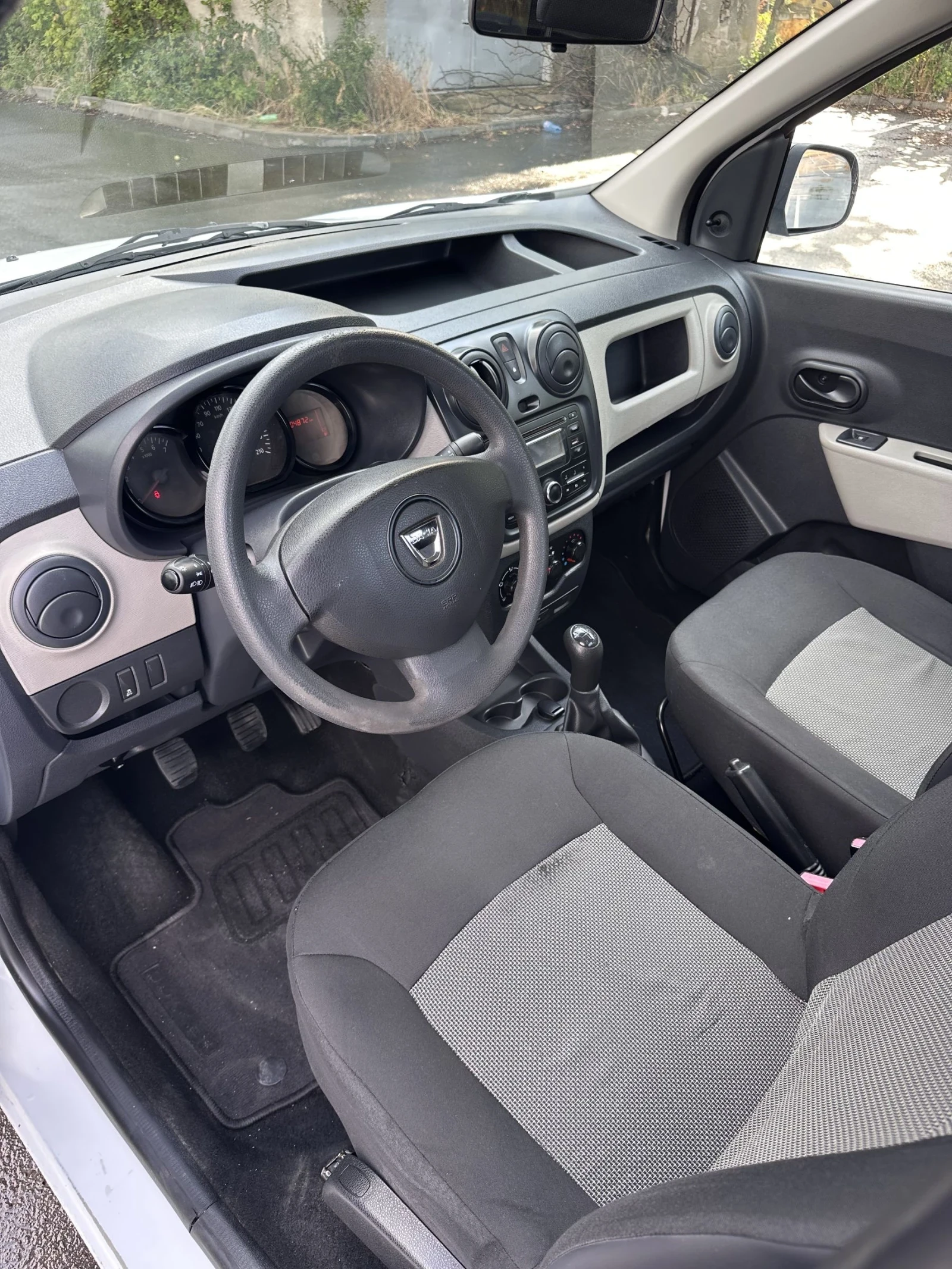 Dacia Dokker 1.5  dCi pick up  - изображение 8