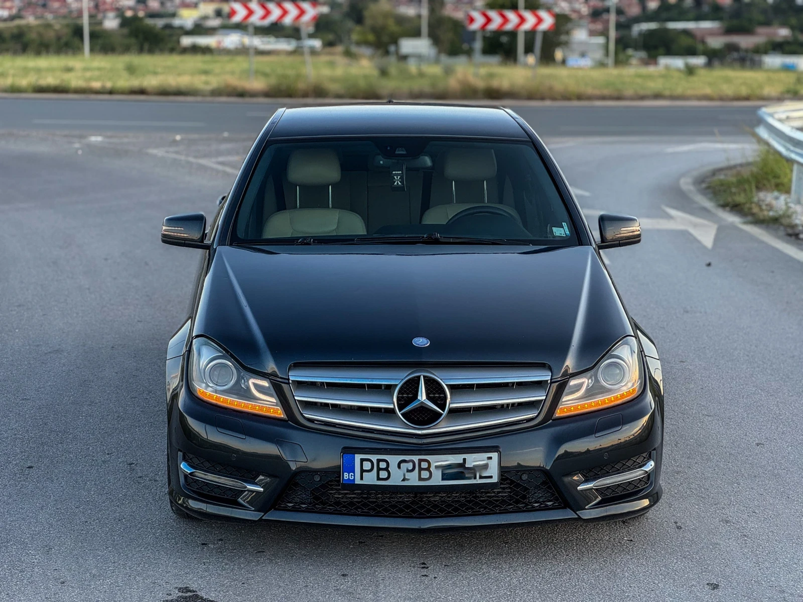 Mercedes-Benz C 220 4 MATIC AMG - изображение 2