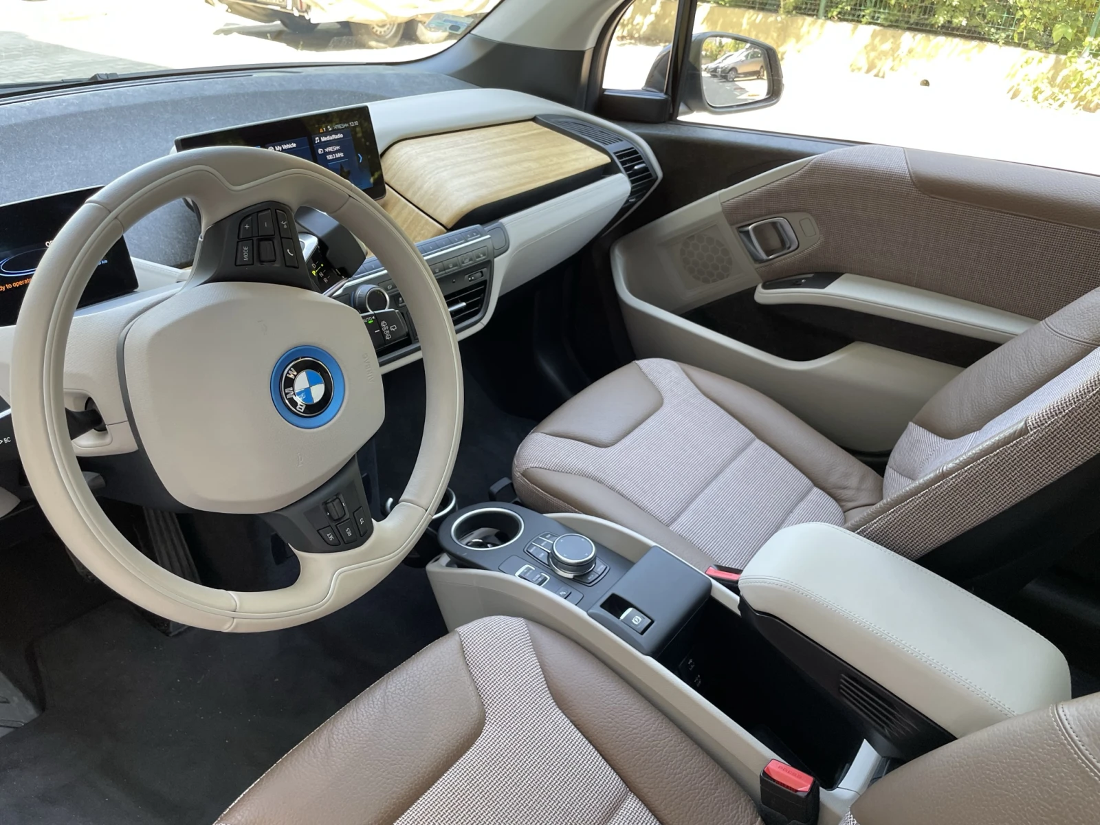 BMW i3 120Ah Sport Package - изображение 9