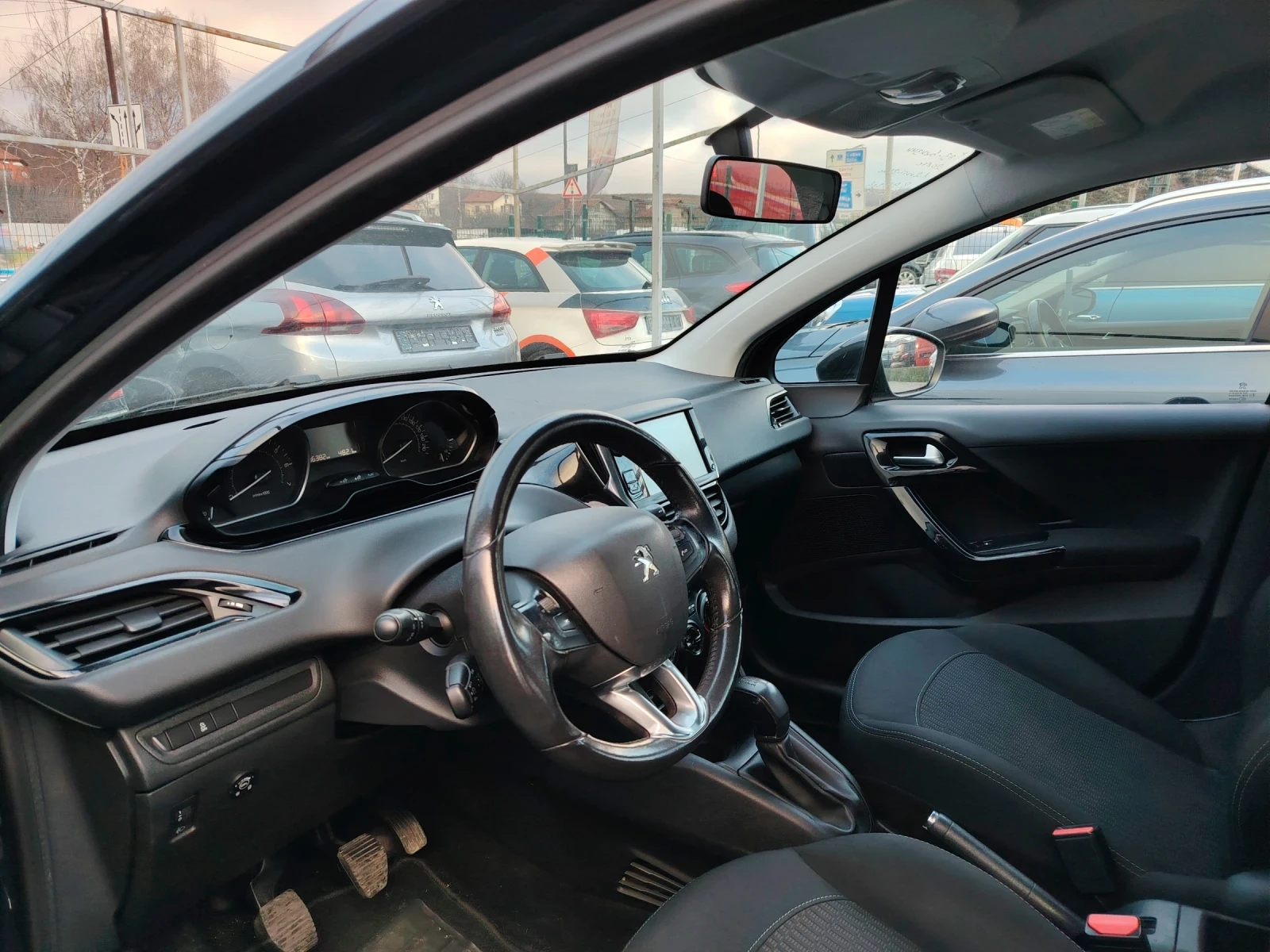Peugeot 208 1.2i  Gaz | Mobile.bg � ����������� 6