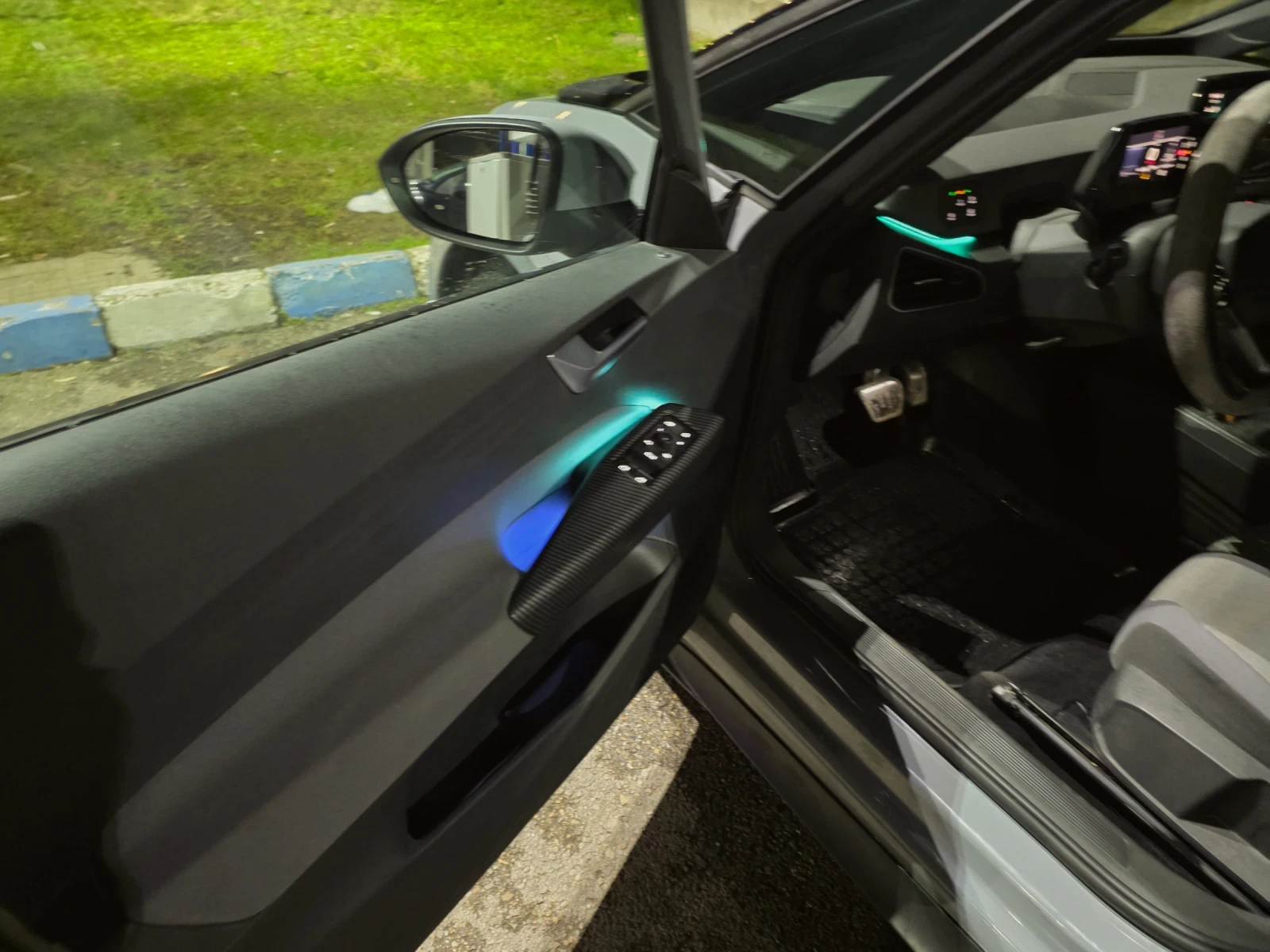 VW ID.3 Pro с каско, снимка 10 - Автомобили и джипове - 53396804