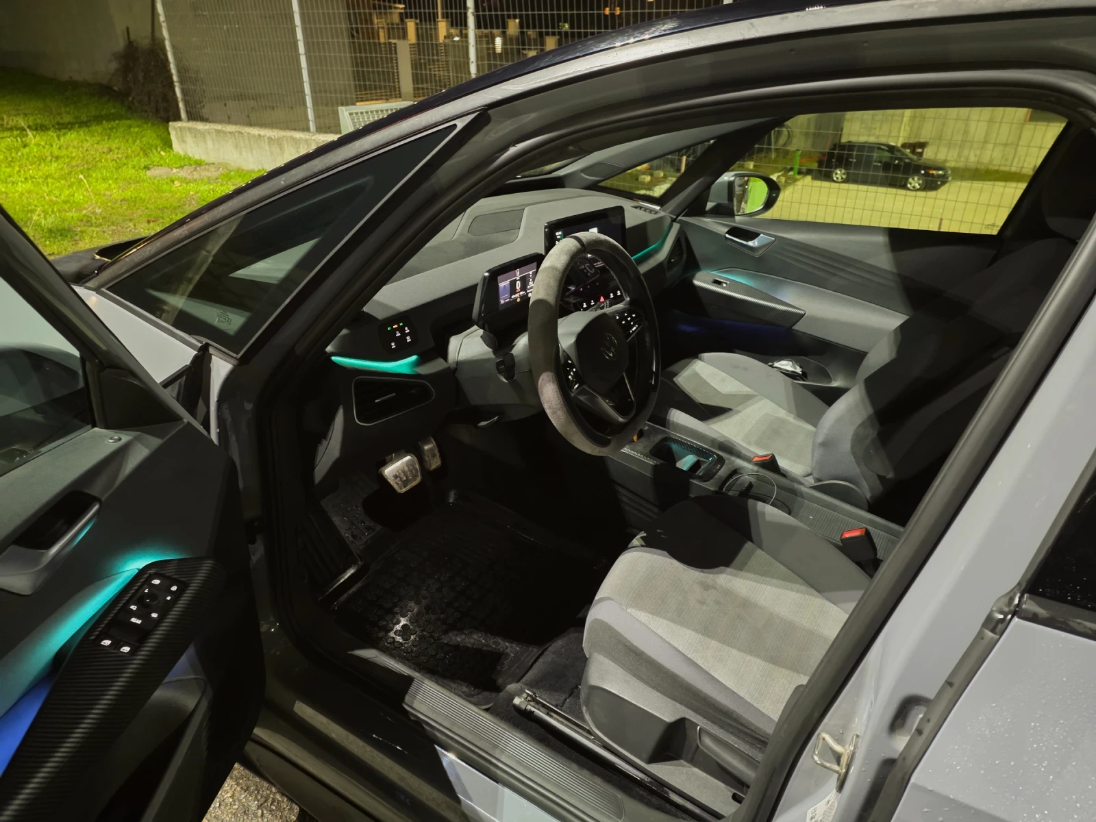 VW ID.3 Pro с каско, снимка 11 - Автомобили и джипове - 53396804