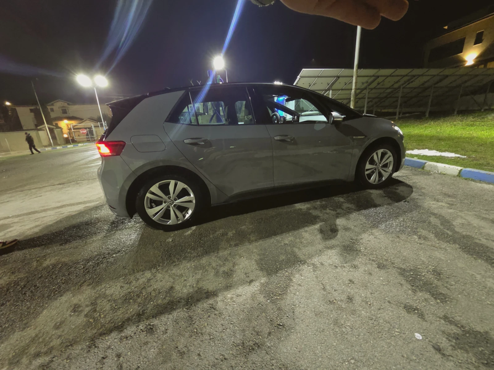 VW ID.3 Pro с каско, снимка 12 - Автомобили и джипове - 53396804