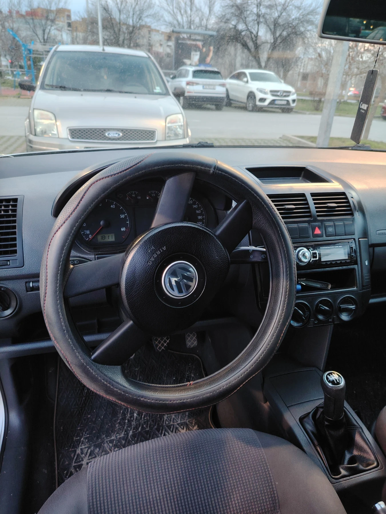VW Polo, снимка 7 - Автомобили и джипове - 53727025