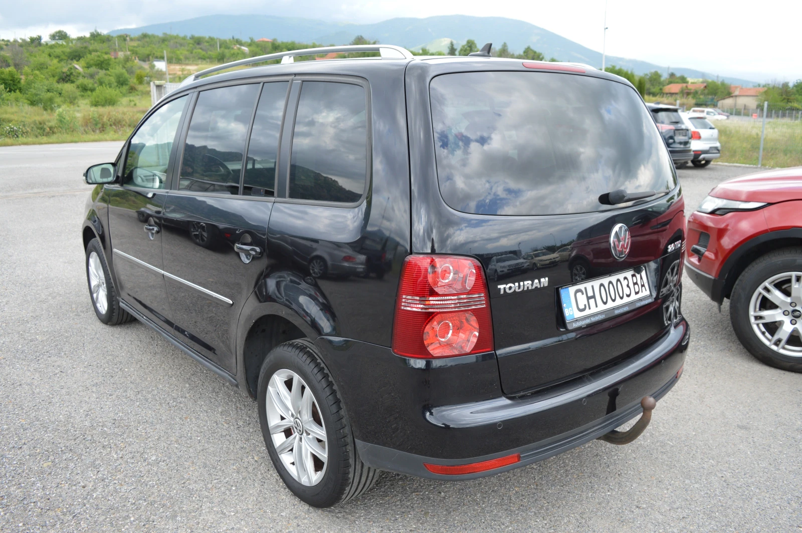 VW Touran 2.0TDI-DSG-BMM, снимка 7 - Автомобили и джипове - 54702267